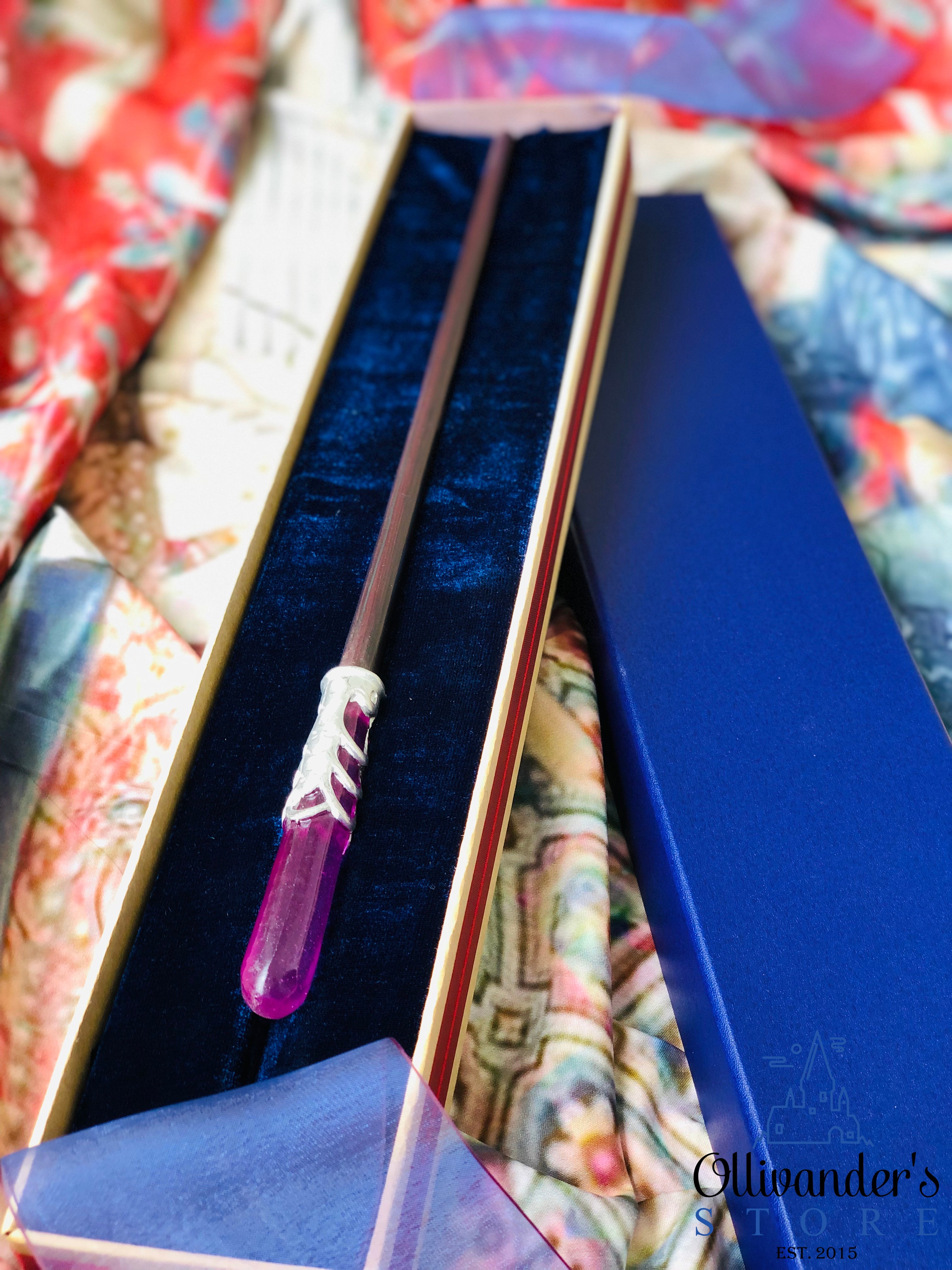 მაგიის მინისტრ სერაფინა პიკერის ჰარი პოტერის ნობლ ქოლექშენის Noble Collection ჯადოსნური საკოლექციო ჯოხი ჯოხები ჰარი პოტერის ნივთები პროდუქცია აქსესუარები მაღაზია