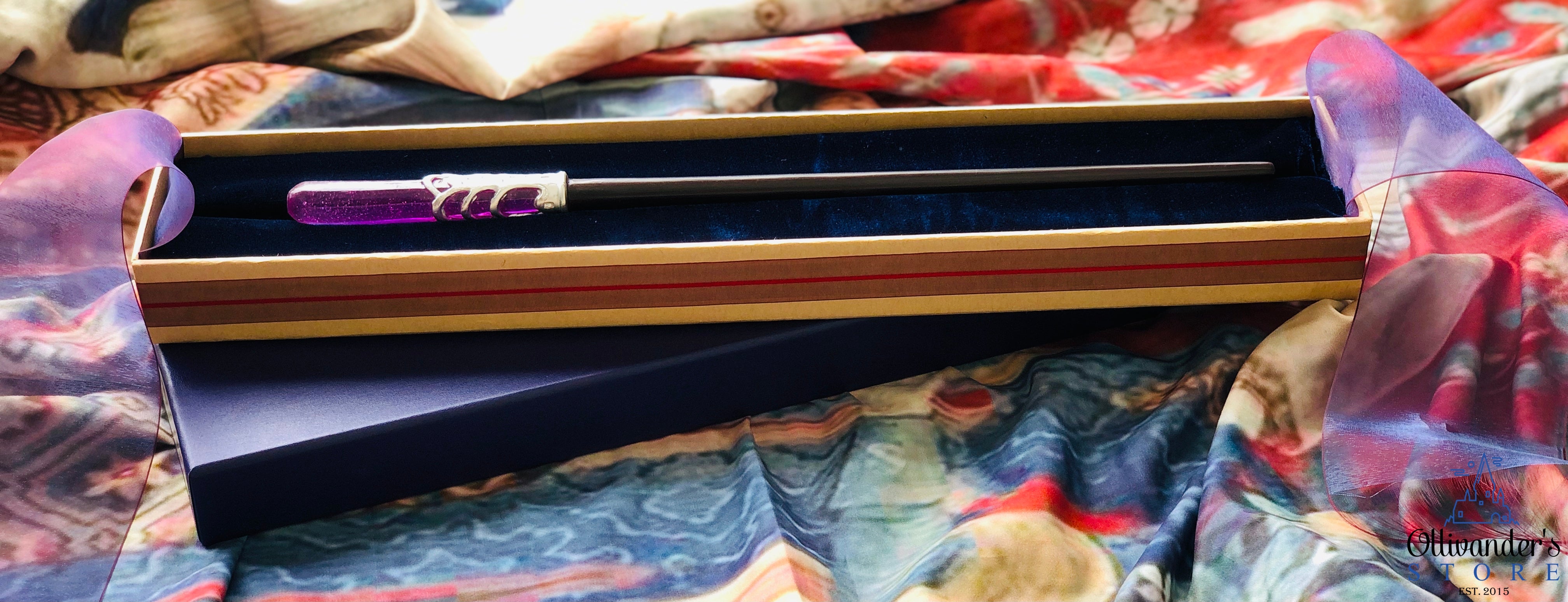 მაგიის მინისტრ სერაფინა პიკერის ჰარი პოტერის ნობლ ქოლექშენის Noble Collection ჯადოსნური საკოლექციო ჯოხი ჯოხები ჰარი პოტერის ნივთები პროდუქცია აქსესუარები მაღაზია