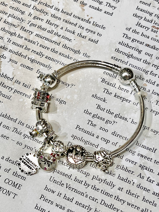 Harry Potter's silver bracelet with 9 charms