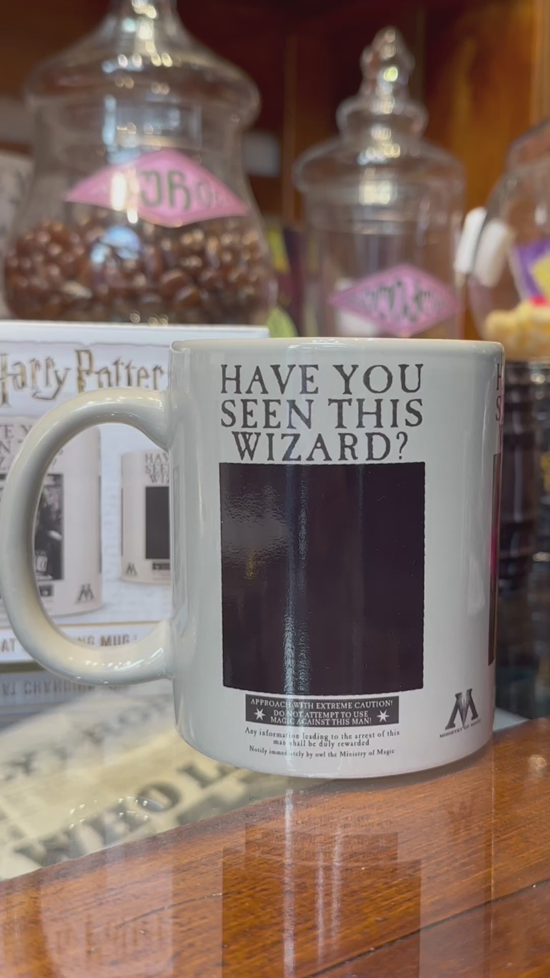 სირიუს ბლექის ჭიქა ფერის ცვლით